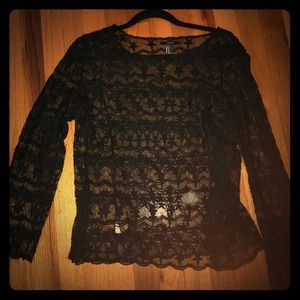 Forever 21 woman black lace shirt